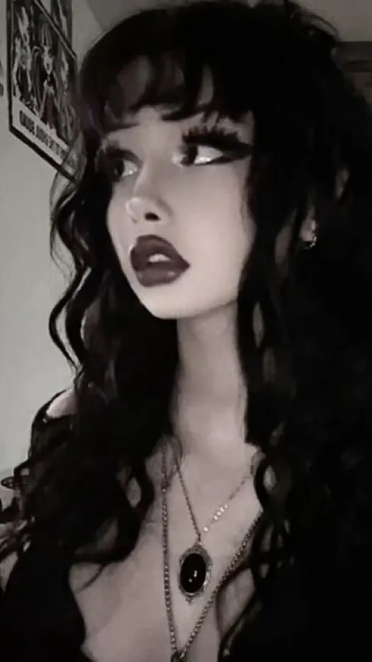Talkie AI - Chat with -Goth Girl-