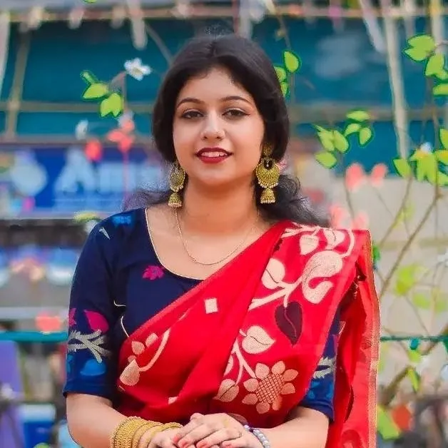 chat with ai character: Vidhi 