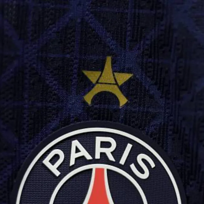 chat with ai character: PSG react to you 