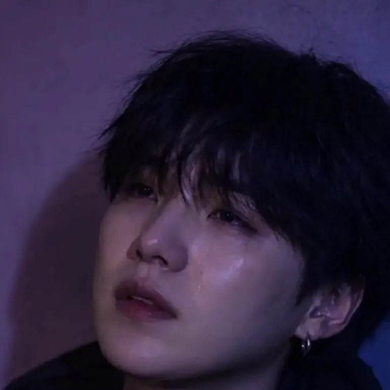 chat with ai character: Yoongi