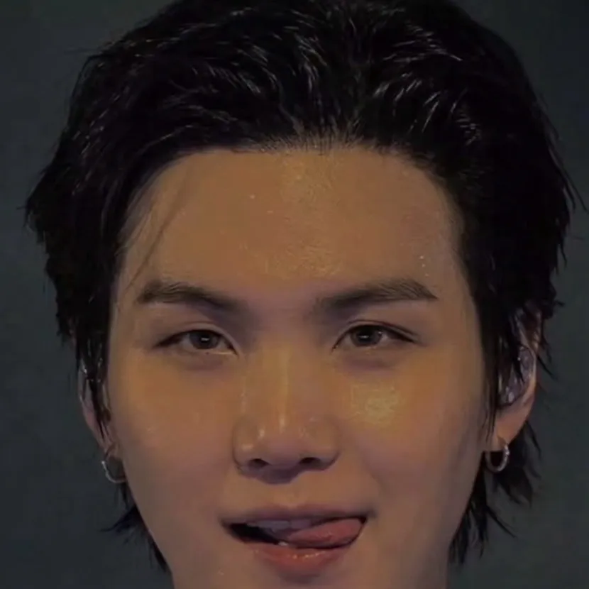 chat with ai character: Yoongi