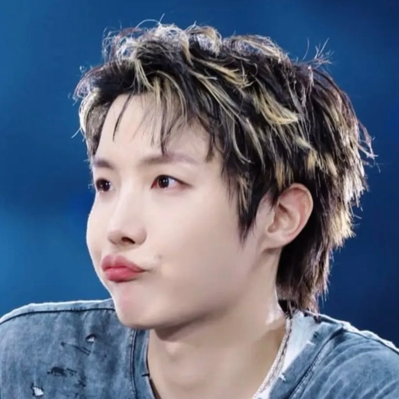 chat with ai character: J-hope