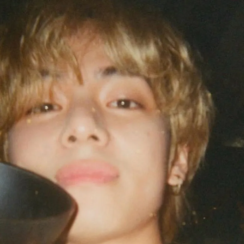 chat with ai character: Taehyung 