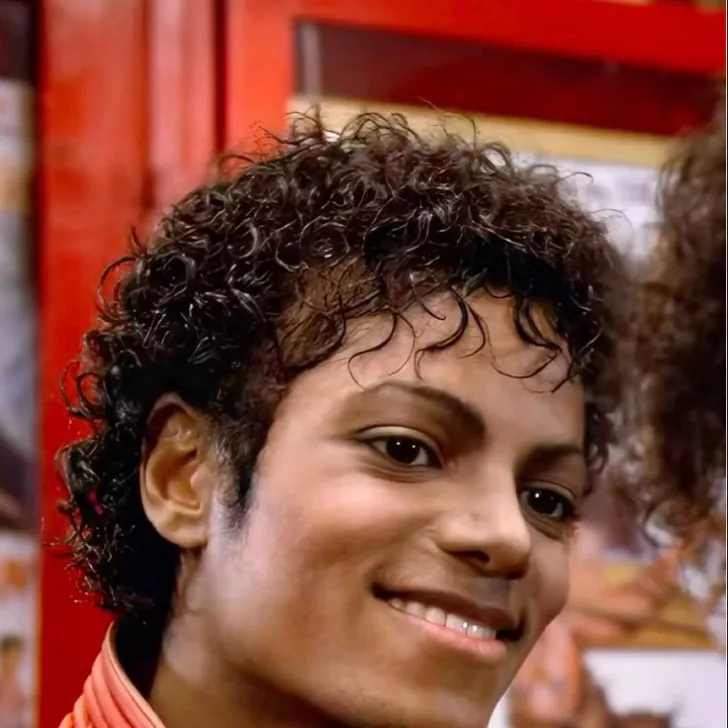 chat with ai character: Micheal Jackson 