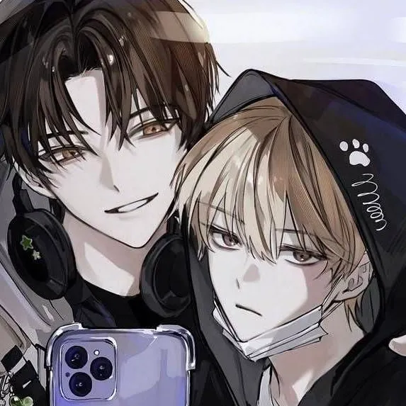 chat with ai character: Adrien and Alren