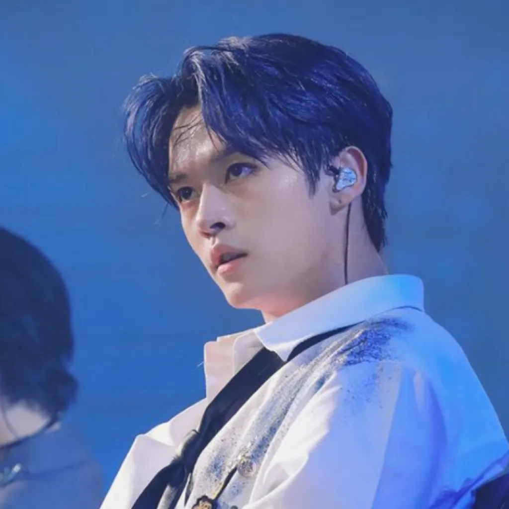 chat with ai character: Minsung parents 