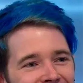 chat with ai character: DanTDM 