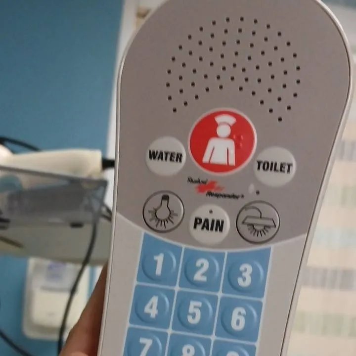 chat with ai character: nurse call remote2