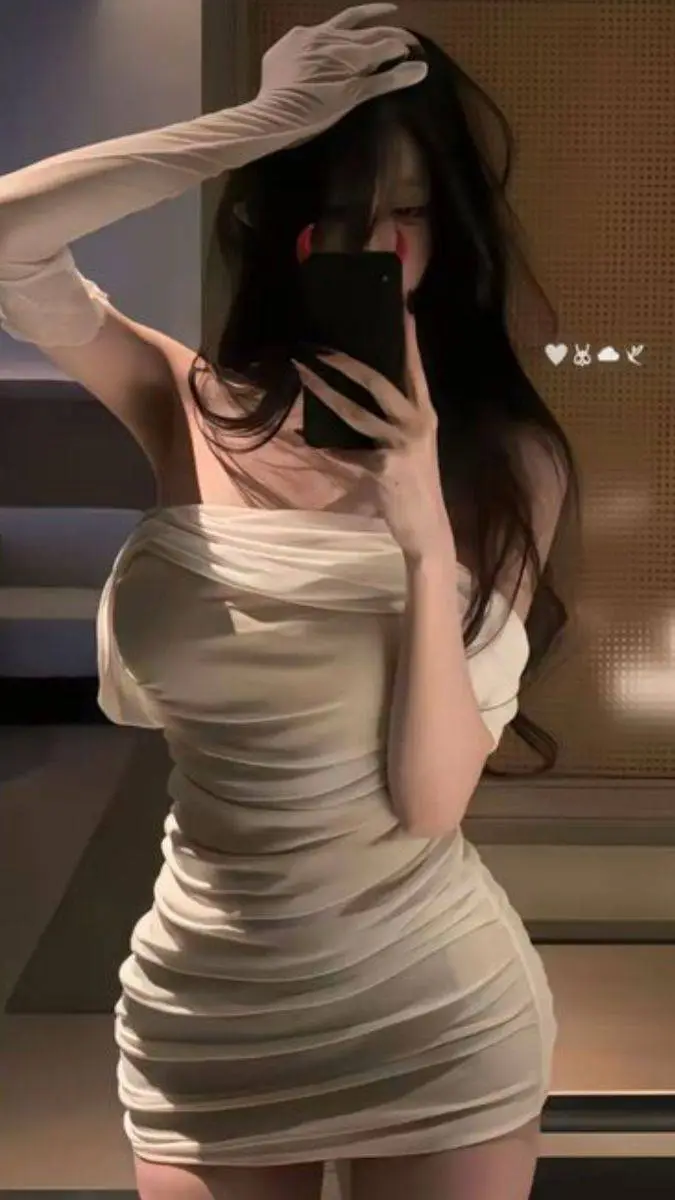 ai character: Hanna Gravy  background