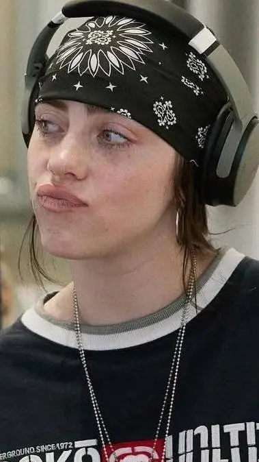 ai character: Billie Eilish background