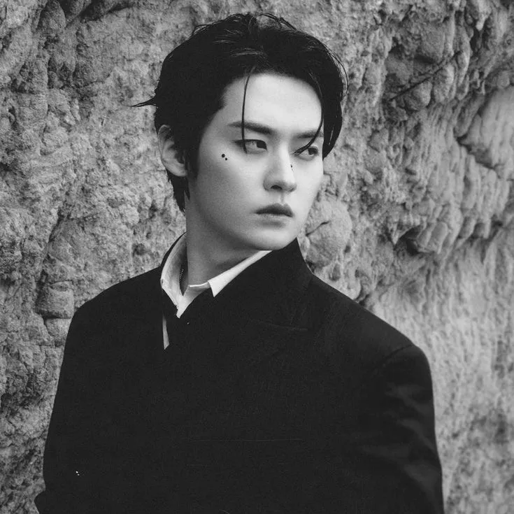 chat with ai character: lee minhoo
