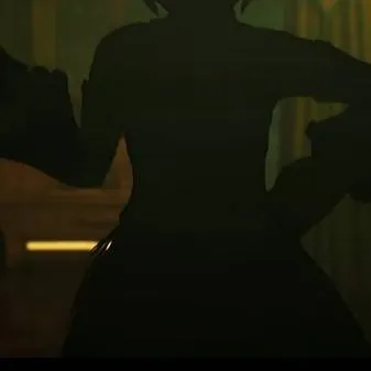 chat with ai character: Louisa Elliott 