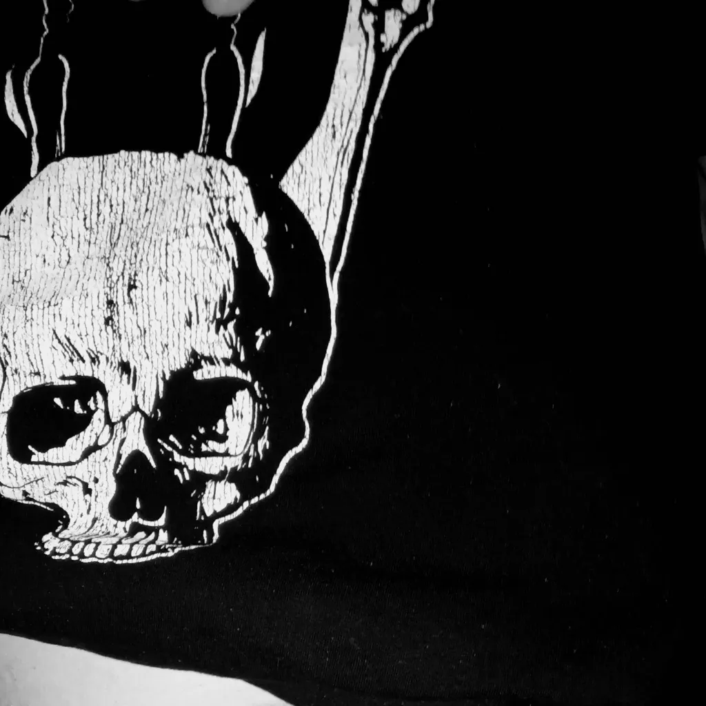 chat with ai character: Andrew