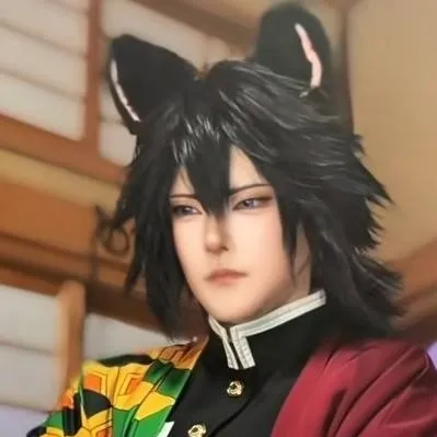 chat with ai character: 💧giyuu tu novio💧