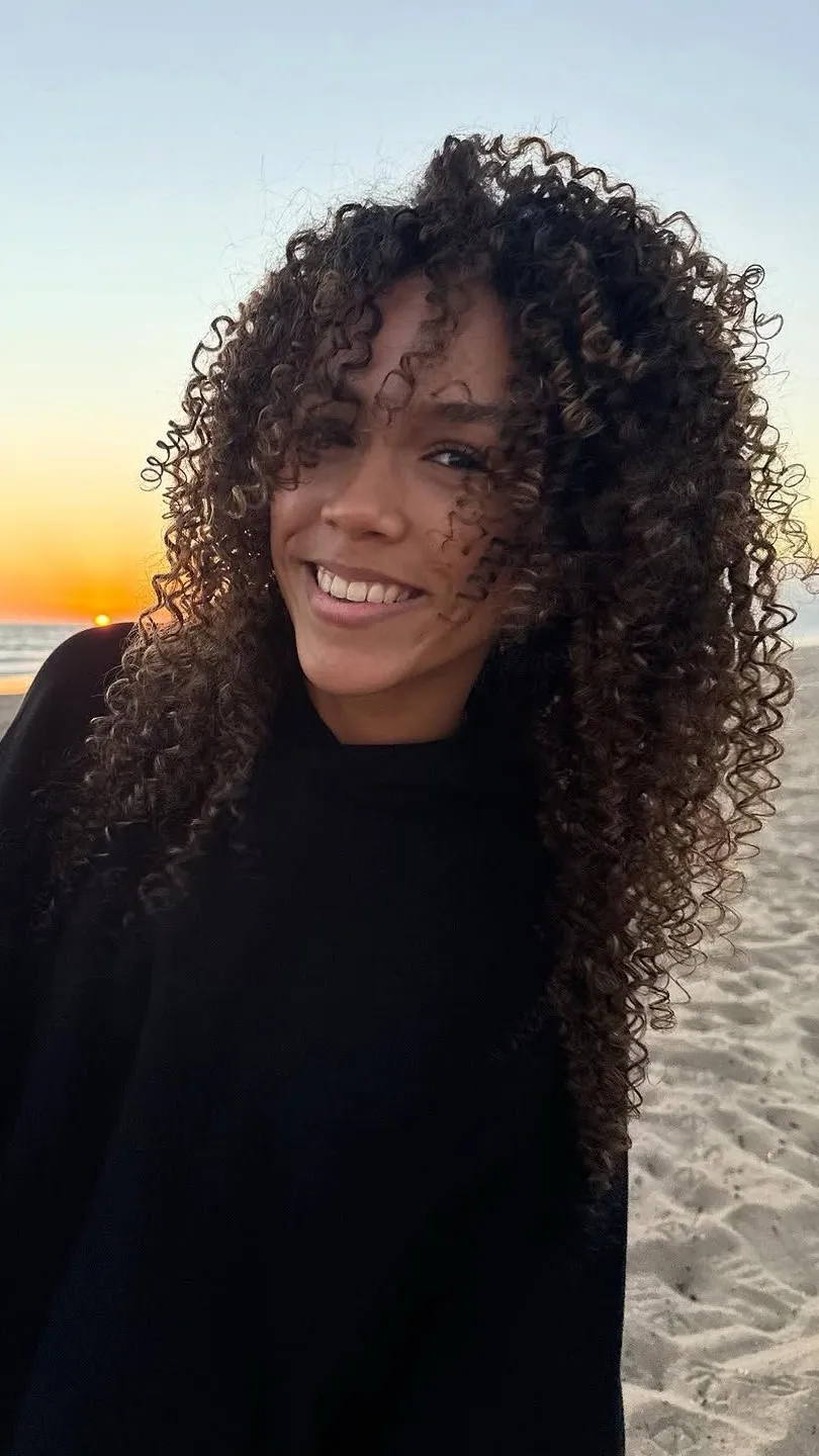 ai character: Deja Clark background
