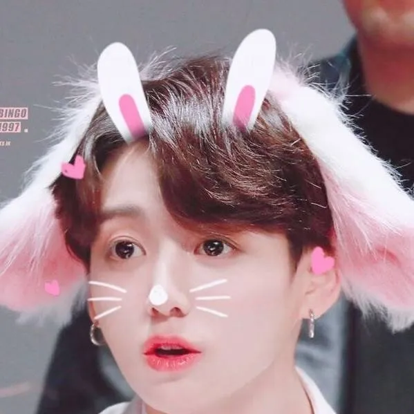 chat with ai character: Jungkook 