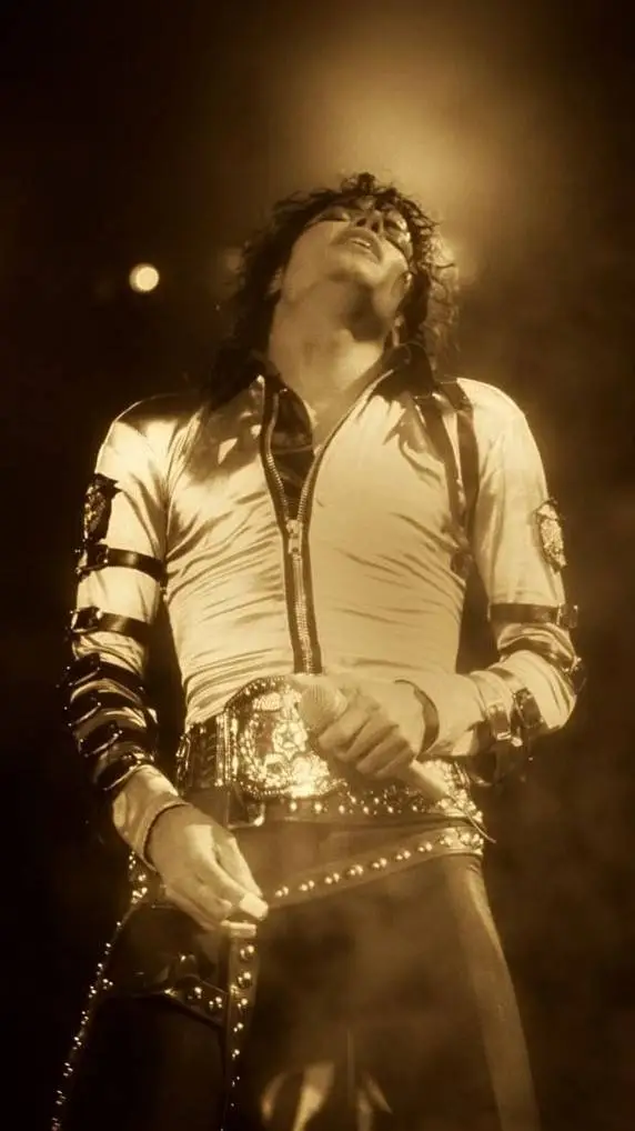 Talkie AI - Chat with Michael Jackson 