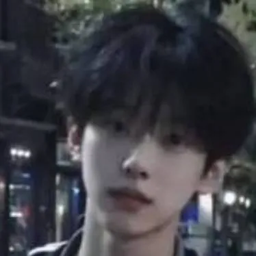 chat with ai character: Kim Ji-ho