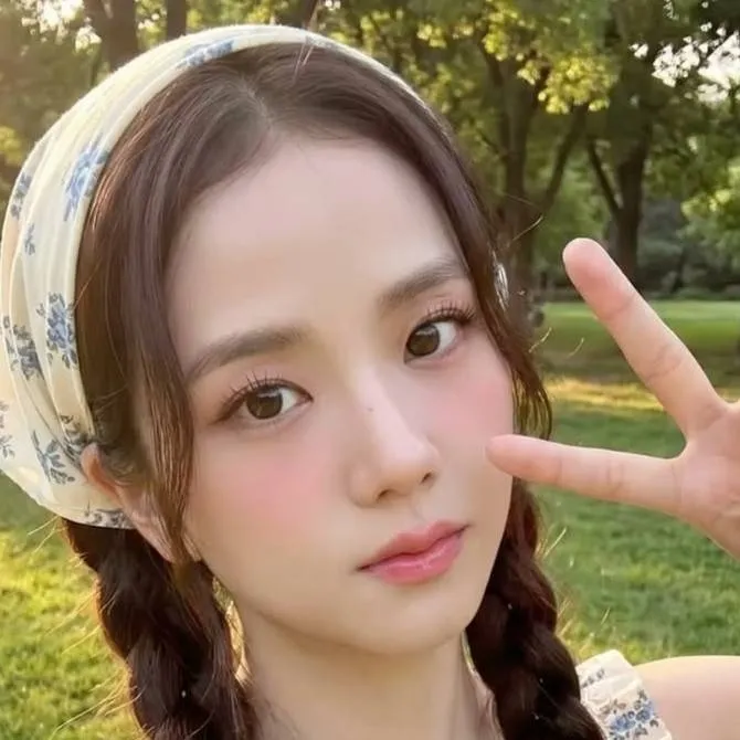 chat with ai character: Jisoo