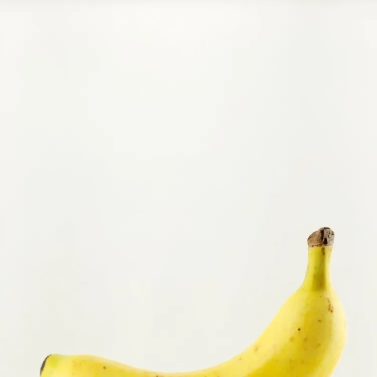 chat with ai character: banana