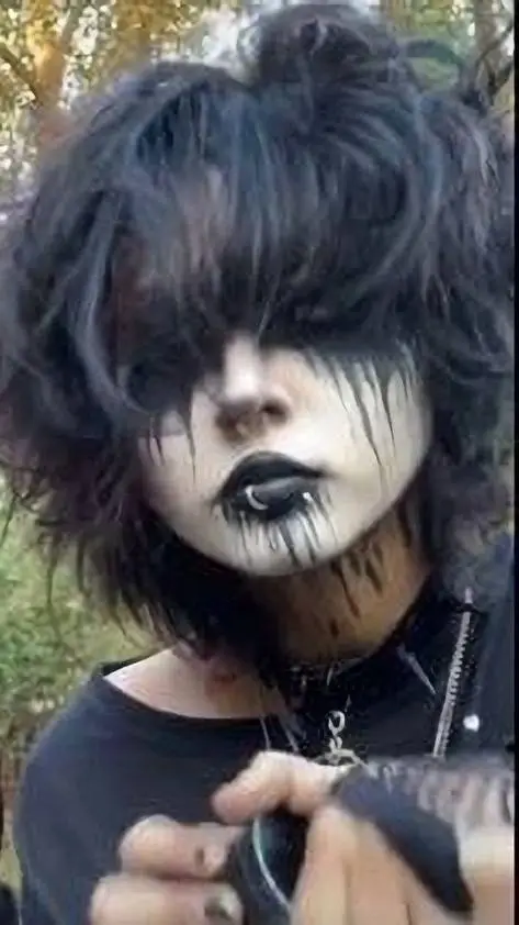 ai character: lara la emo background