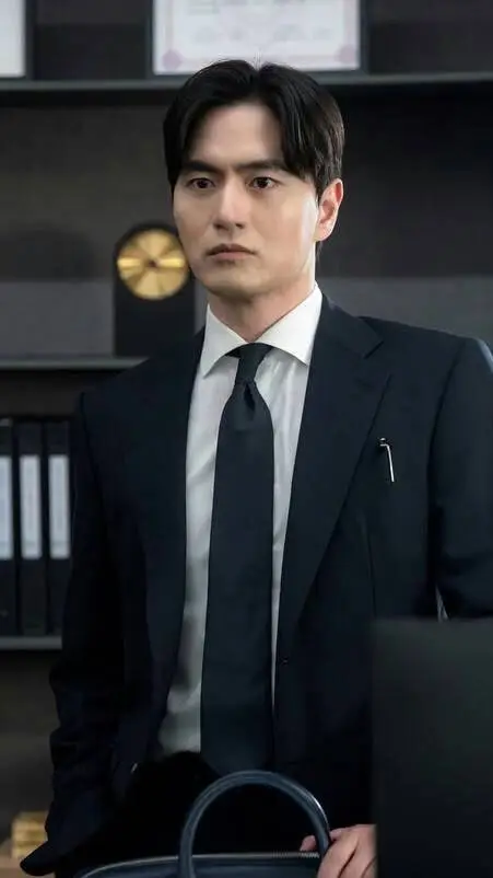 Talkie AI - Chat with Lee Jin Wook 