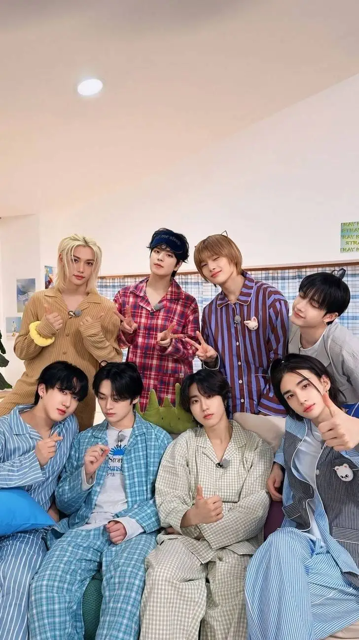 ai character: SKZ! background