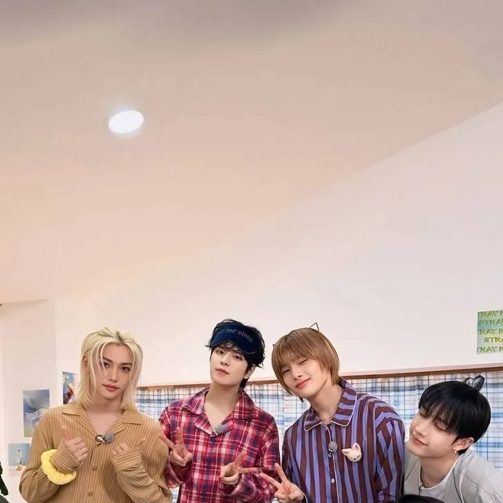 chat with ai character: SKZ!