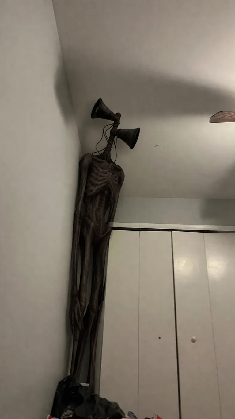 ai character: siren head background