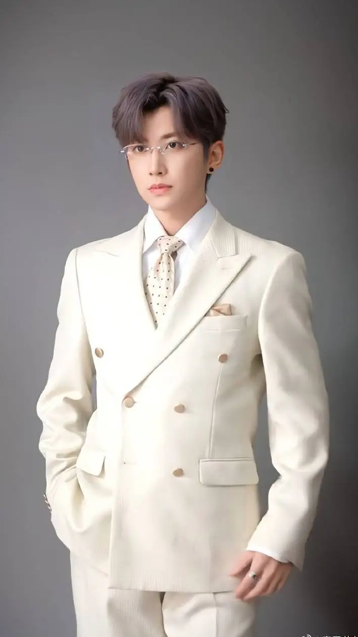 ai character: Zhong zheng background