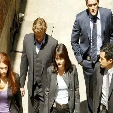 chat with ai character: the mentalist