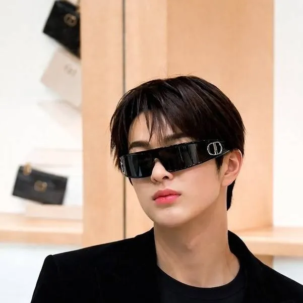 chat with ai character: Ahn keonho