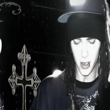 chat with ai character: Tom Kaulitz