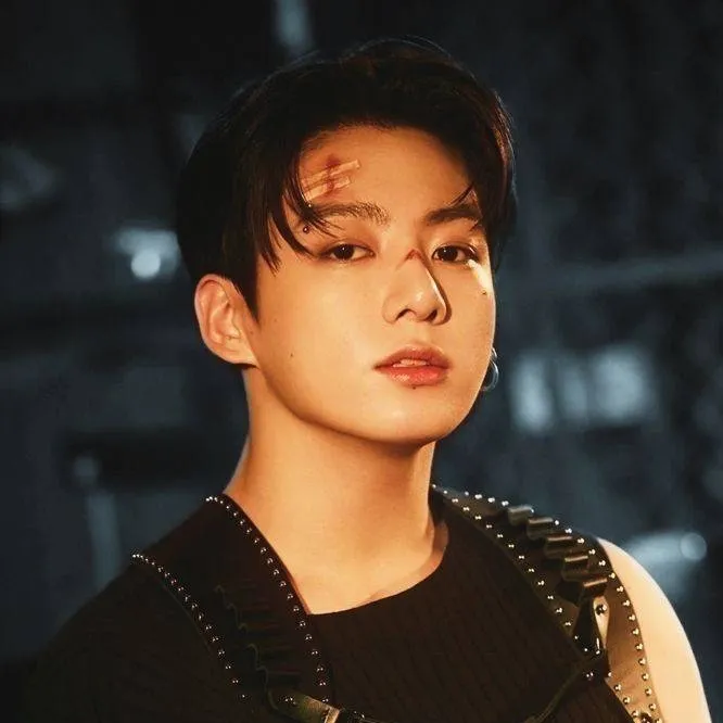 chat with ai character: Jeon Jungkook