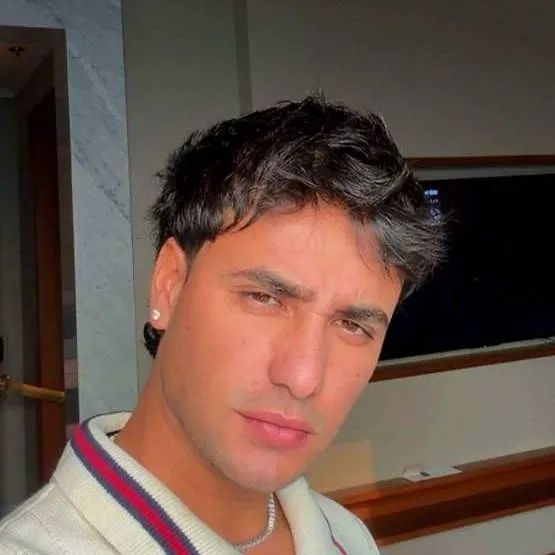 chat with ai character: Abhishek sharma
