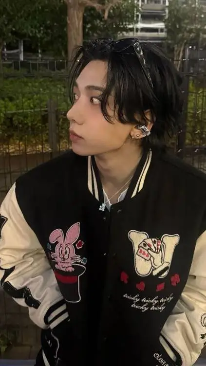ai character: Jaehyun background