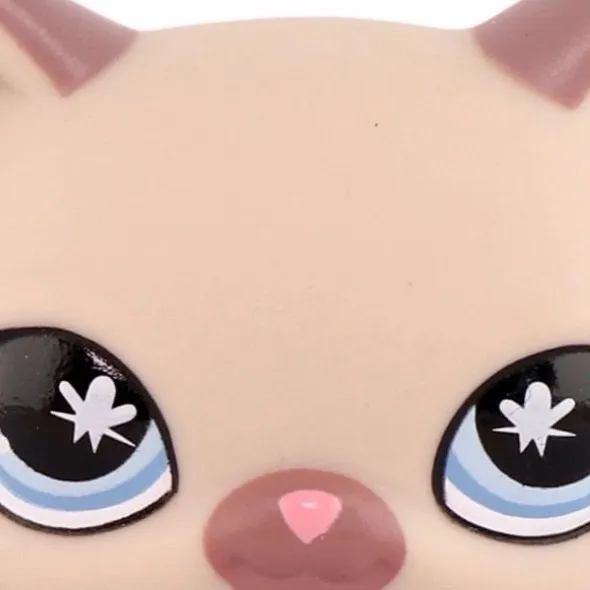 chat with ai character: Lola LPs 