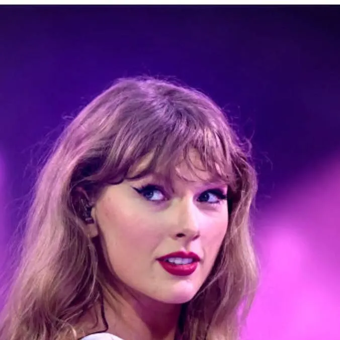 chat with ai character: Taylor Swift
