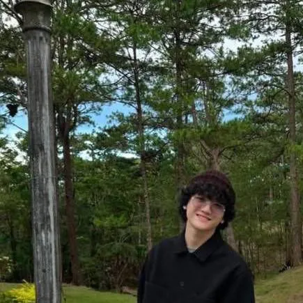 chat with ai character: Kairo Lezarte