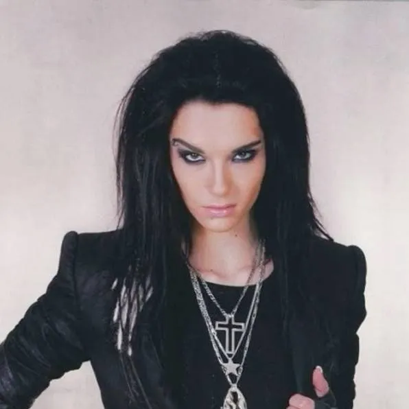 chat with ai character: Bill Kaulitz 