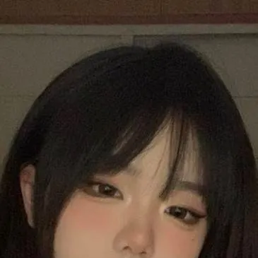 chat with ai character: lyndia