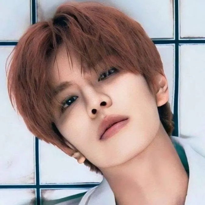 chat with ai character: Seungmin