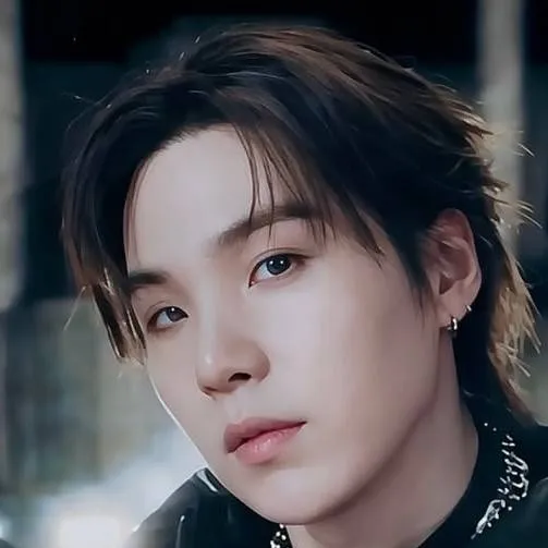 chat with ai character: Yoongi