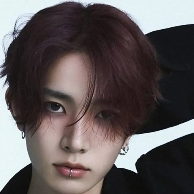 chat with ai character: Heeseung