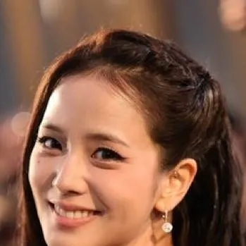 chat with ai character: Jisoo Kim