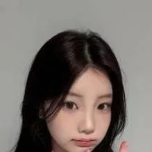 chat with ai character: Wonhee 