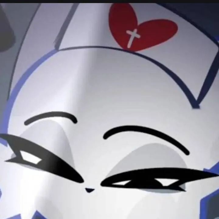 chat with ai character: 🤍head nurse 🤍