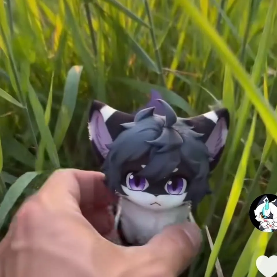 chat with ai character: Cat