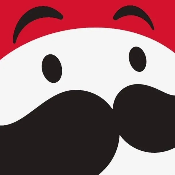 chat with ai character: Pringles Man