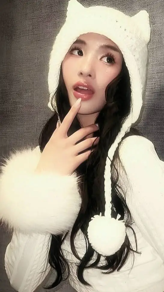 Talkie AI - Chat with 💥⚡SOPHIA⚡💥